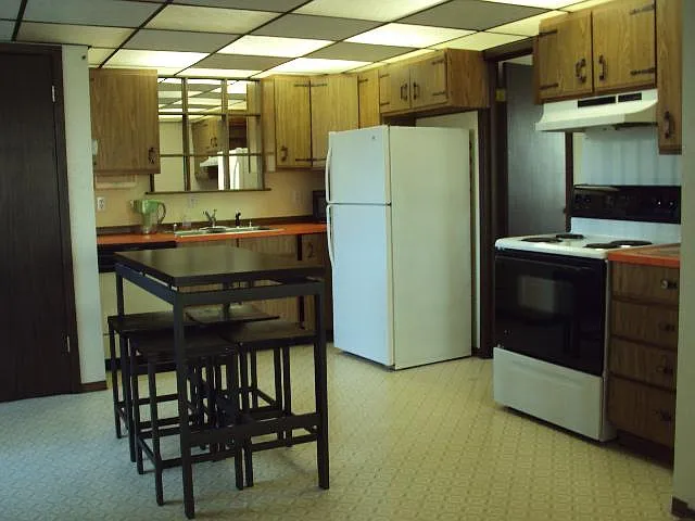 1 bed, 500 sqft, $1,800 — Photo 3