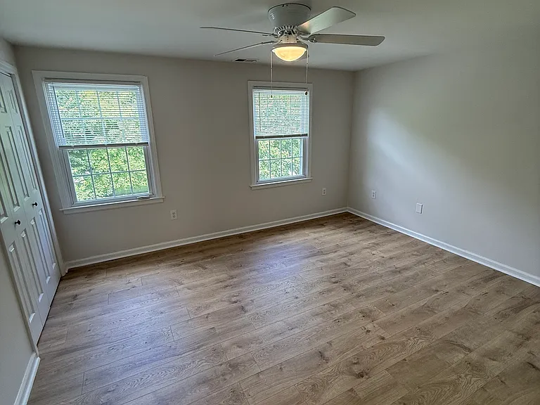 1 Barrington Dr #B — Photo 19
