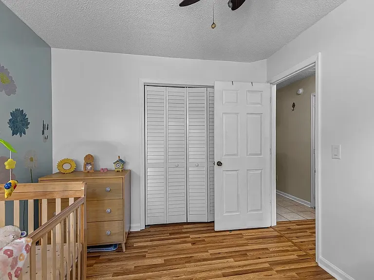 6240 April Pine Cir #F — Photo 16