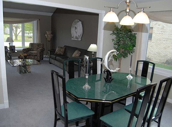 5th image of 15564 Willow Ct