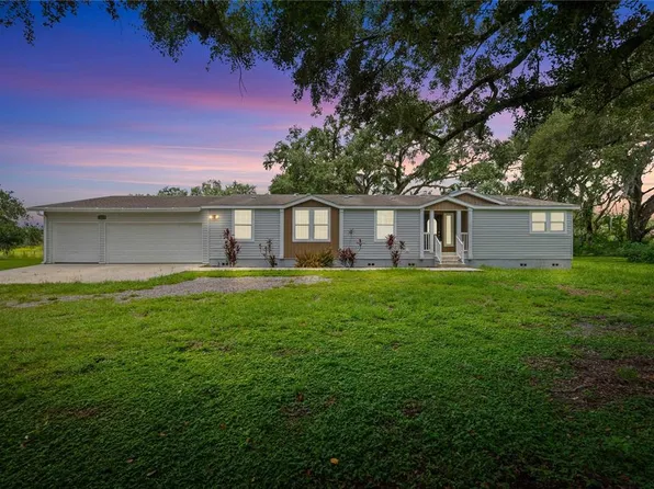 6728 Sutton Oaks Ln, Zephyrhills, FL 33541