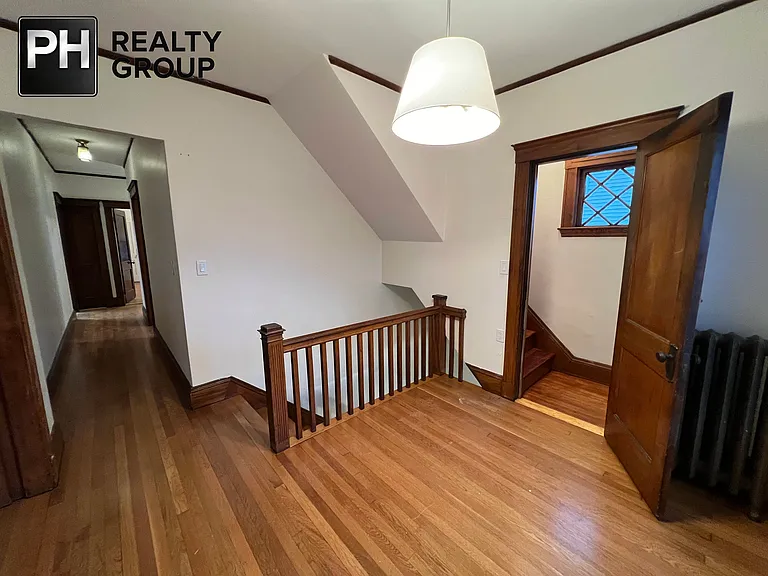44 Capitol St — Photo 11
