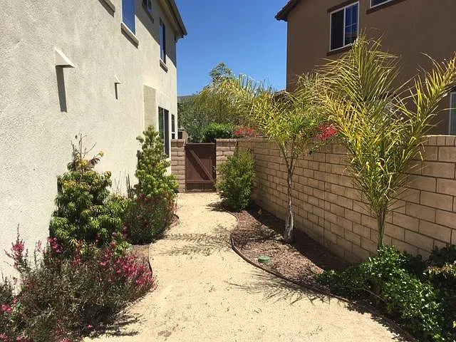 11276 Laurelcrest Dr — Photo 13