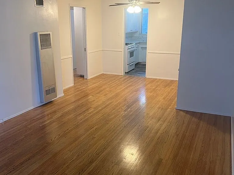 8366 Sargent Ave — Photo 49