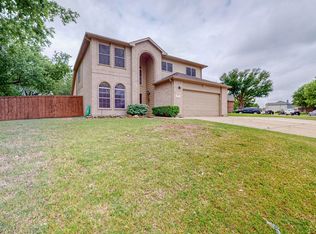 401 River Ridge Rd, Roanoke, TX 76262