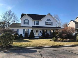 2 Minto Ct, Centereach, NY 11720