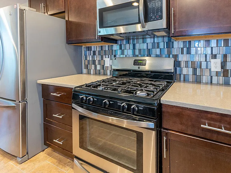 1506 Rockdale Cir #B — Photo 7