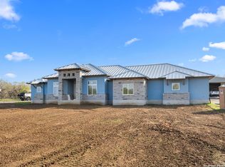 731 County Road 356, Adkins, TX 78101