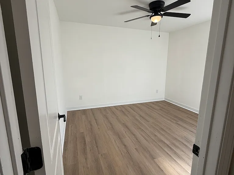 519 Coronation Dr #519 — Photo 10