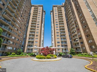 1836 Metzerott Rd APT 2002, Hyattsville, MD 20783
