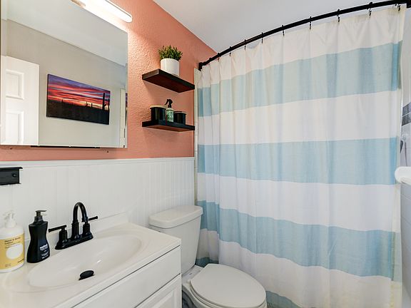 5th image of 965 Vrain St