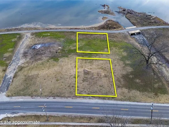 1109 W Main St, Grafton, IL 62037