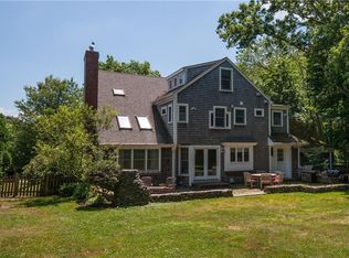 31 Harris Ave, Portsmouth, RI 02871