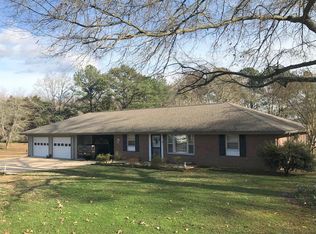 312 Patrick Dr, Springville, TN 38256