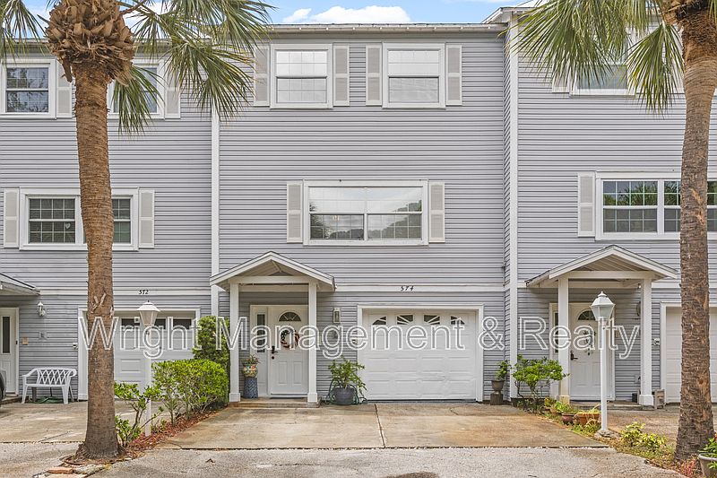 1st image of 574 Ryans Woods Ln #1