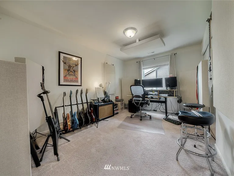 19017 110th Avenue Ct E — Photo 16