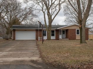 11845 Loughlin Dr, Mishawaka, IN 46545