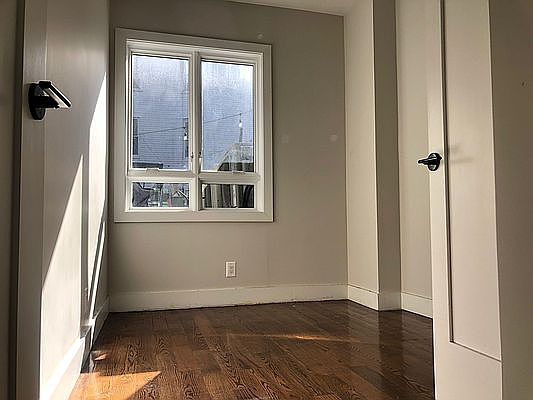 1st image of 402 New York Ave #3