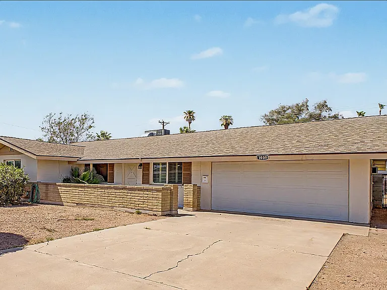 1000 E Loyola Dr — Photo 28