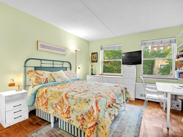 110 West 90th Street 3M image 5 of 6