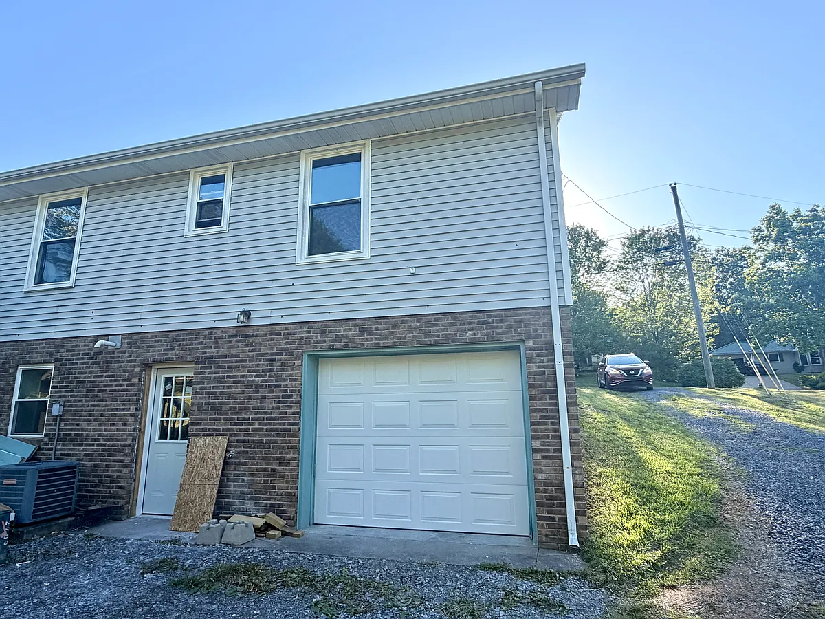 Building Photo - 2205 Mason Ct