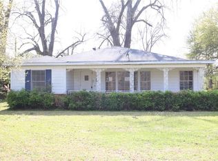 141 2nd St, Colfax, LA 71417