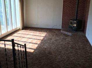 1809 Boyce St, Hastings, NE 68901