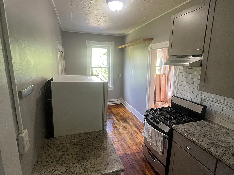1435 Marshall St NE #3 — Photo 11