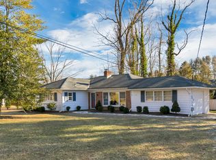 209 Kingfisher Dr, Middletown, NJ 07748