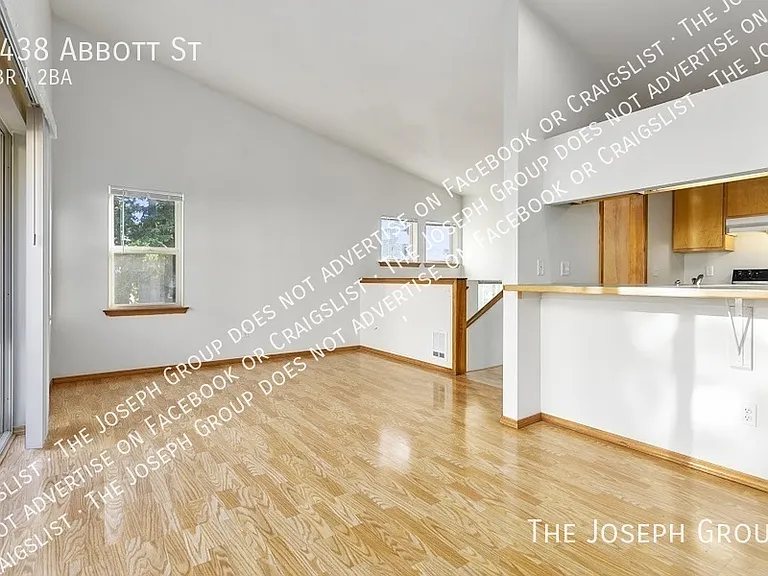 3438 Abbott St — Photo 6