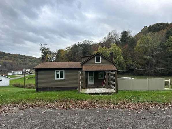 903 Clearfield Rd, Fenelton, PA 16034