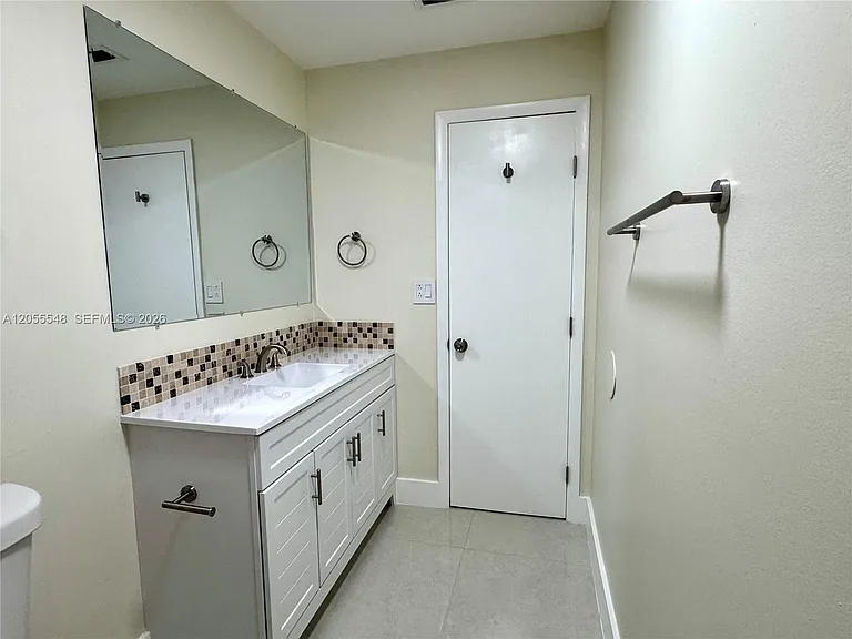 19360 SW 103rd Ct #A — Photo 15