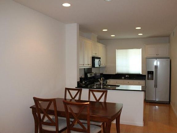 3rd image of 2127 Sunstruck Ct