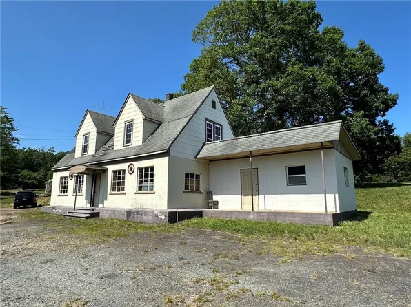 4188 Us Highway 21, Thurmond, NC 28683