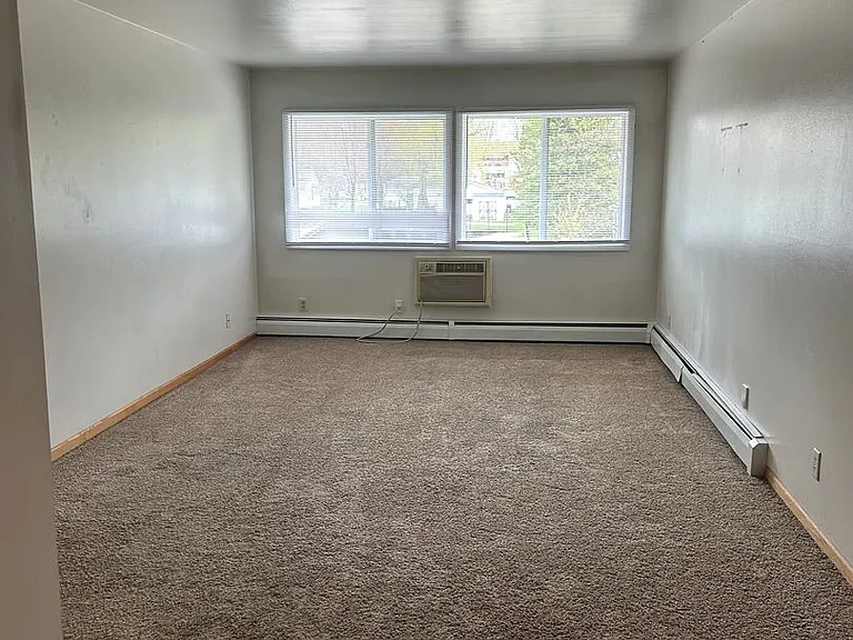 29 Alexander Ave — Photo 26