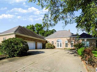 3421 Autumn Ridge Rd, Terre Haute, IN 47802