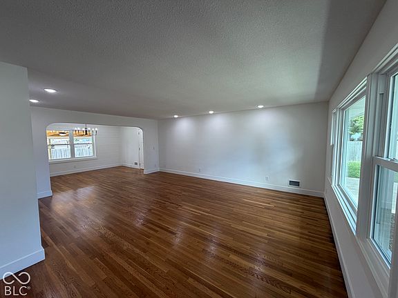 4th image of 1108 Gaiser Dr