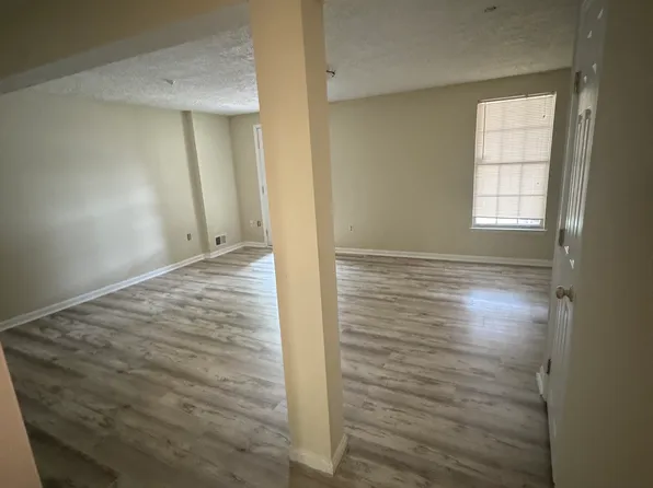 8918 Pembrook Woods, Laurel, MD 20723