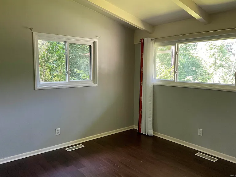 7506 Oak Ln — Photo 15