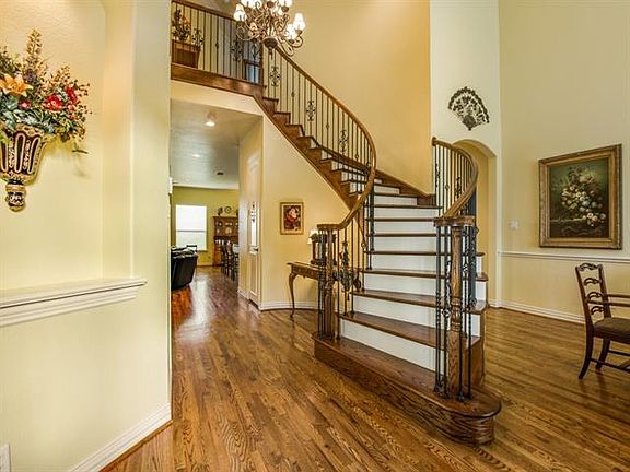 4th image of 5103 Verdant Valley Dr