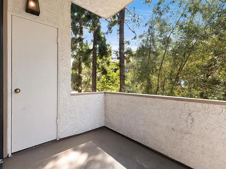3480 Barham Blvd #208 — Photo 9