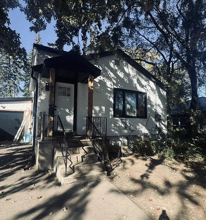 60 Homewood Ave #LOWER