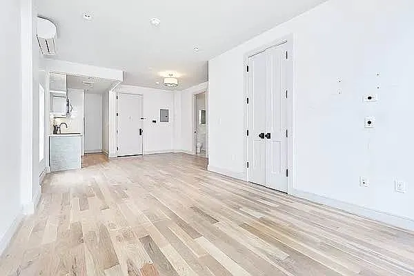 Rented by REAL New York | media 9