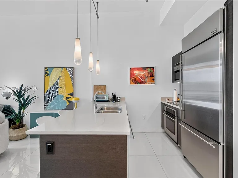 500 Brickell Ave #1100 — Photo 8
