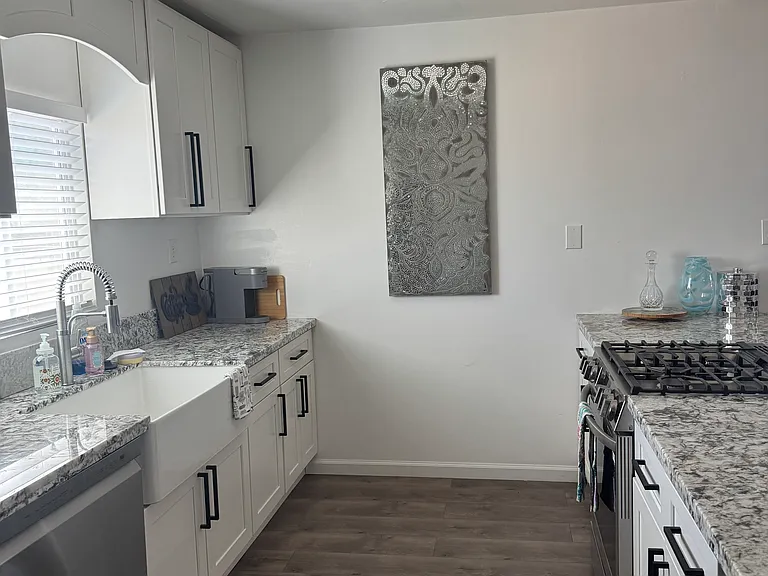 10106 Holland St — Photo 25