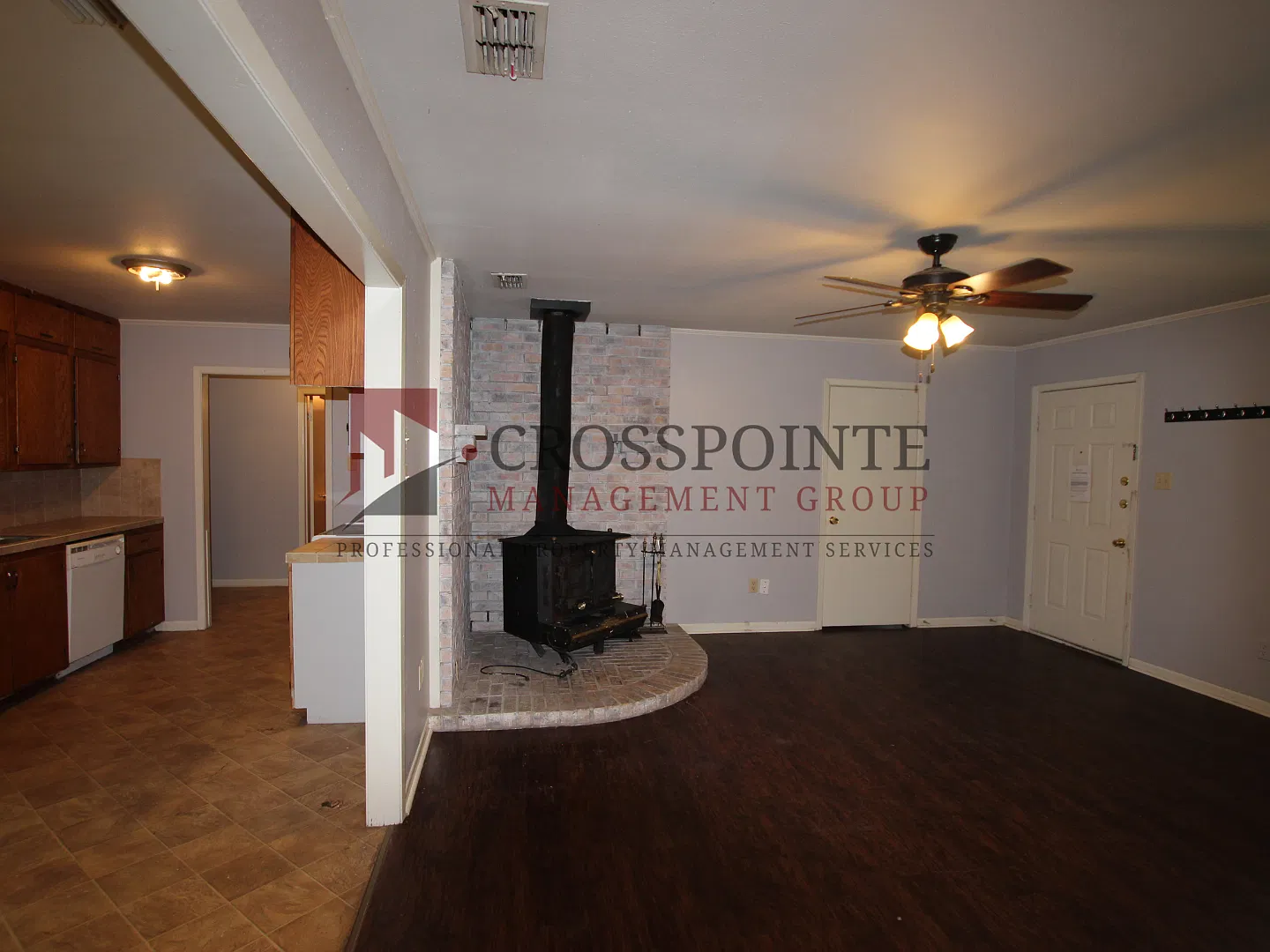 Coming Soon! Beautiful 3 bedroom 2 bath home in Flint! — Photo 4