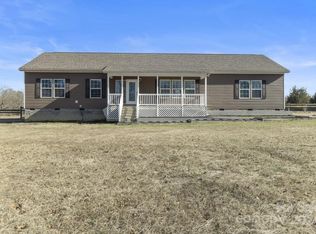 754 Farmbrook Rd, Lancaster, SC 29720