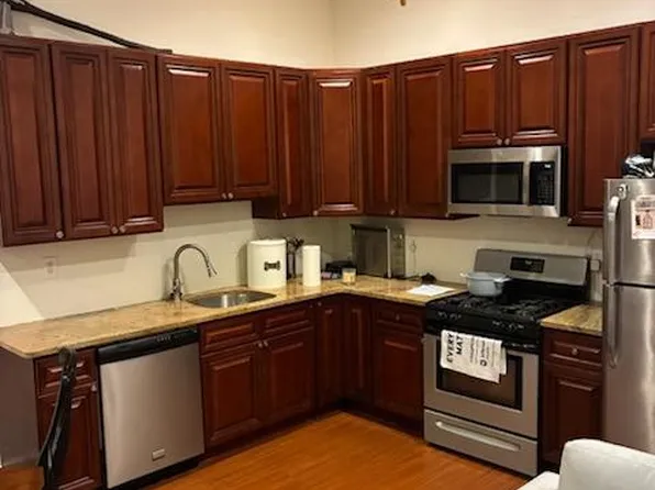 1206 Walnut St #1, Philadelphia, PA 19107