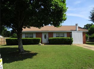 5821 Pinebrook Dr, Montgomery, AL 36117