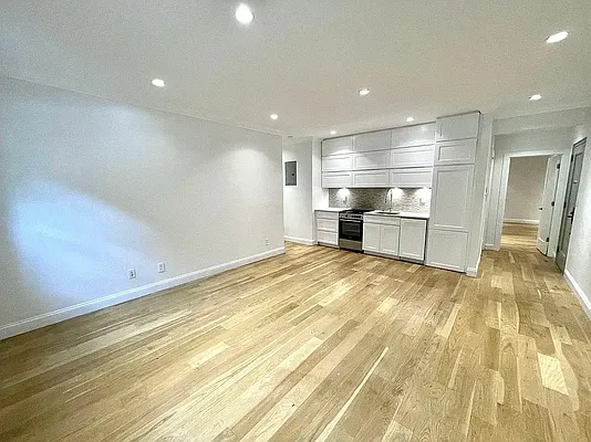 Rented by REAL New York | media 1